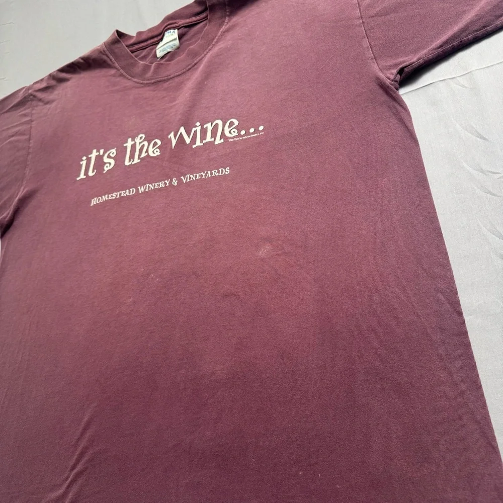 Optima Purple Wine Graphic Print Men's T-Shirt L Heavy P.F.D. Crew Neck